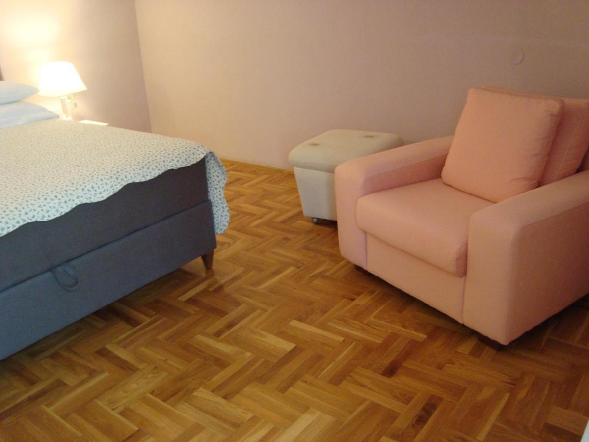 Apartments Eja ザダル エクステリア 写真